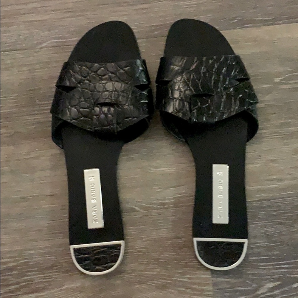Trendy Black Zara Sandals